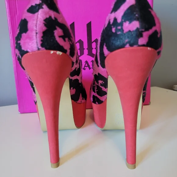 Abbey Dawn Feel The Love Platform Heels, BNIB with flaws, Size 8 - Picture 7 of 10